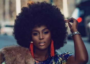 Amara La Negra inicia campaña para suplir agua potable a hogares en RD